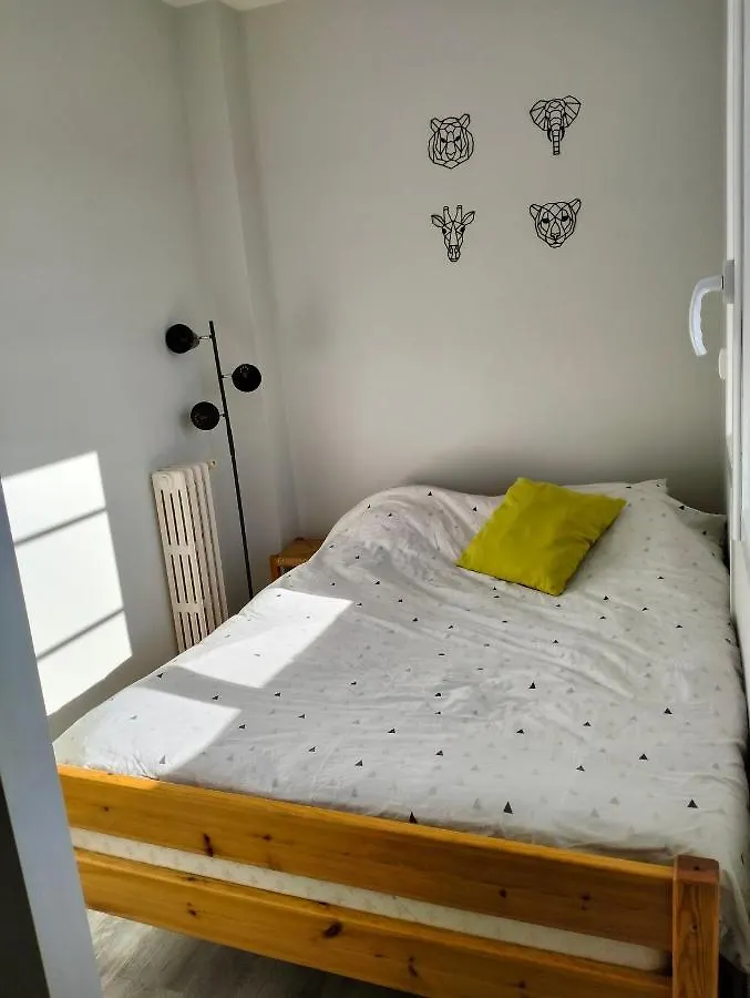 Charmant Logement, Vue Sur Toulouse 1 Min Du Metro 0*,